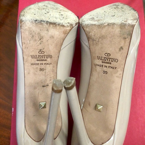 Authentic Valentino Garavani Iconic Nude pump’s - Picture 5 of 8